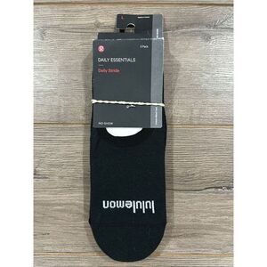 Lululemon men socks L